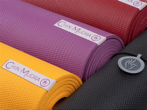 tapis de yoga chanel|tapis de yoga chin mudra.